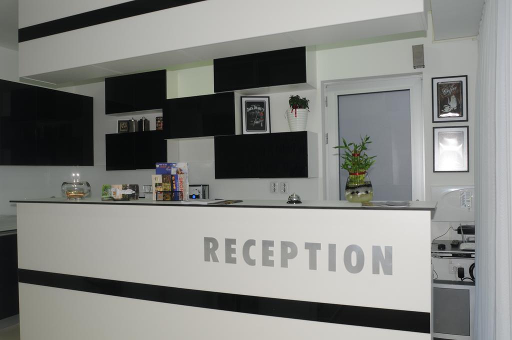 City Boutique Rooms Skopje Luaran gambar