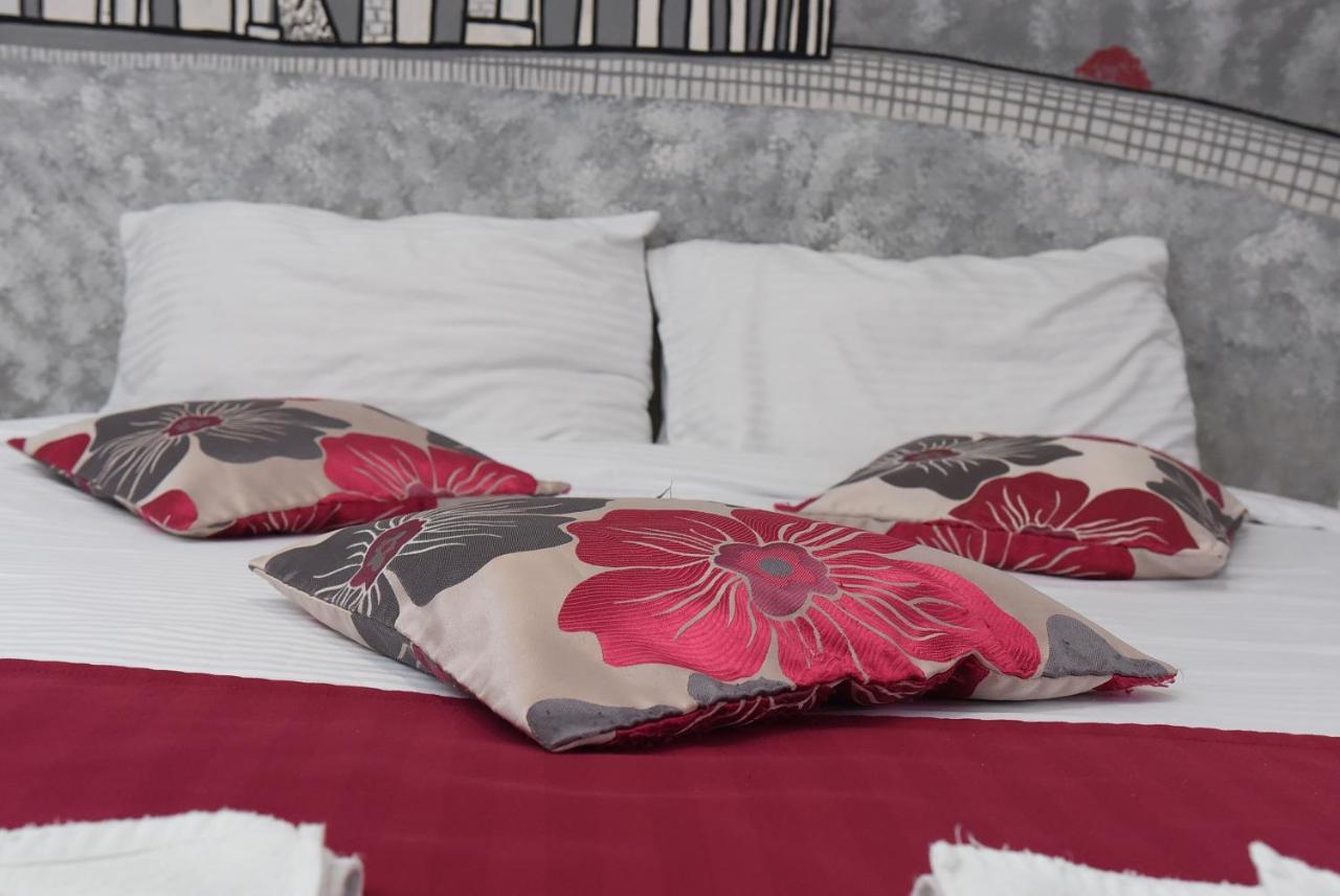 City Boutique Rooms Skopje Luaran gambar